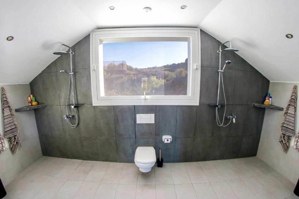 Villa Rural Casa Blanca by Tenerife Rental and Sales photo 4
