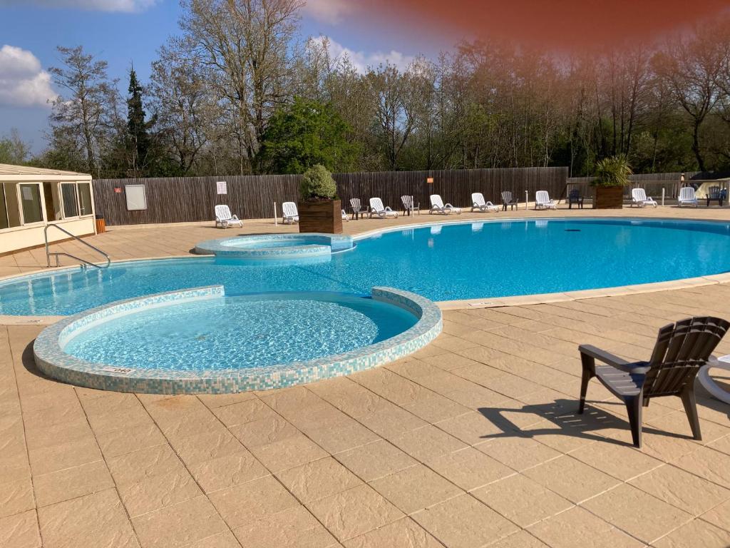 Mobilhome tout confort 4-5 personnes Camping Le Clos Cottet 3 Étoiles photo 1