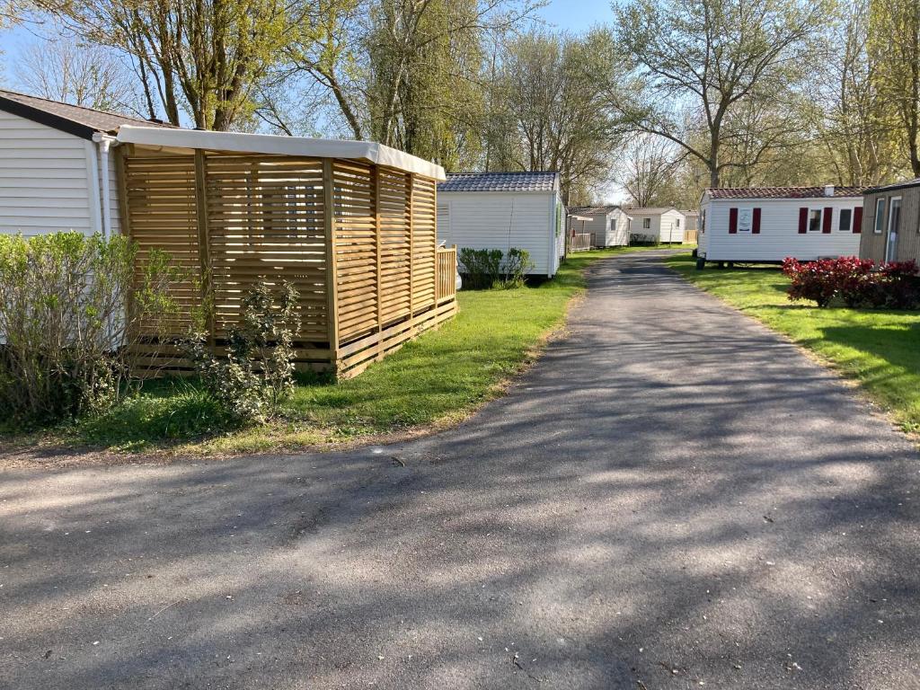 Mobilhome tout confort 4-5 personnes Camping Le Clos Cottet 3 Étoiles photo 3