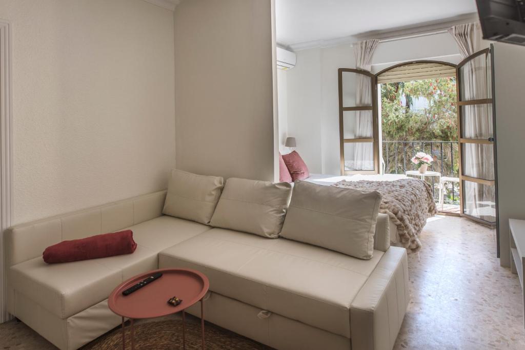 Estudio Plaza de la Laguna by Dulce photo 2