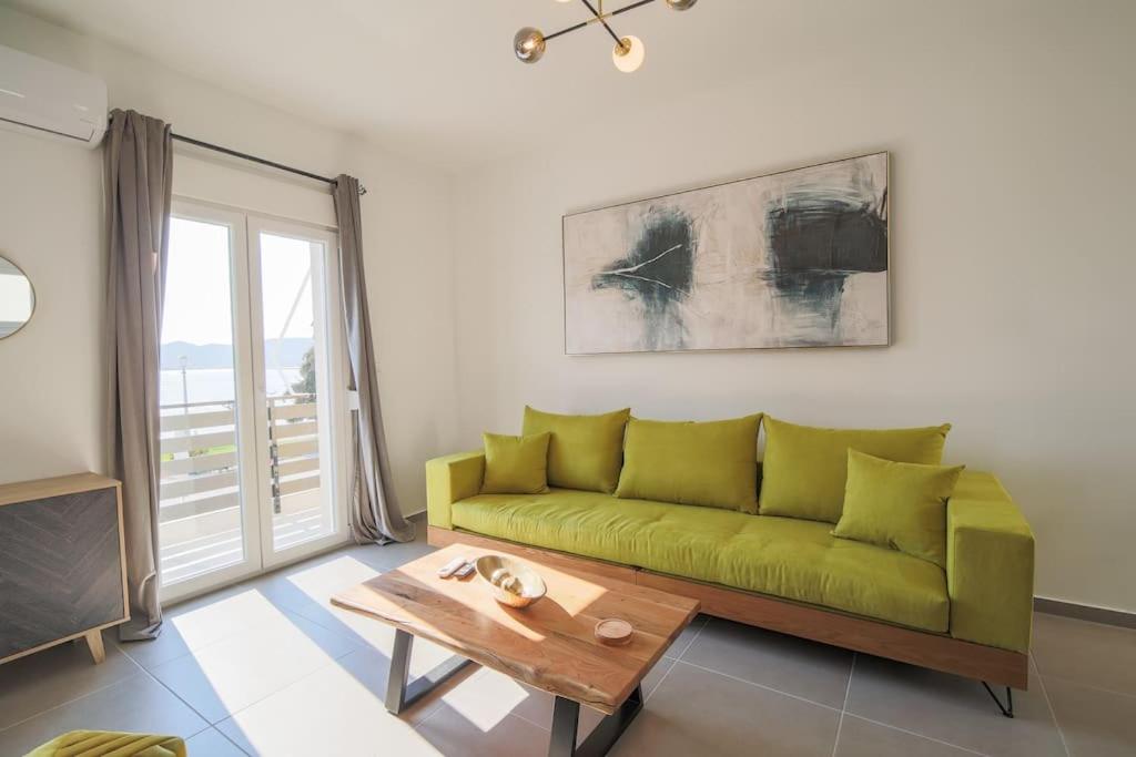 *Oasis* Best View Jacuzzi New Central Apartment photo 3