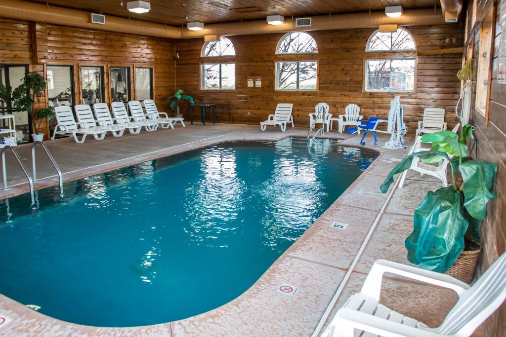 Quality Inn & Suites Loves Park near Rockford image