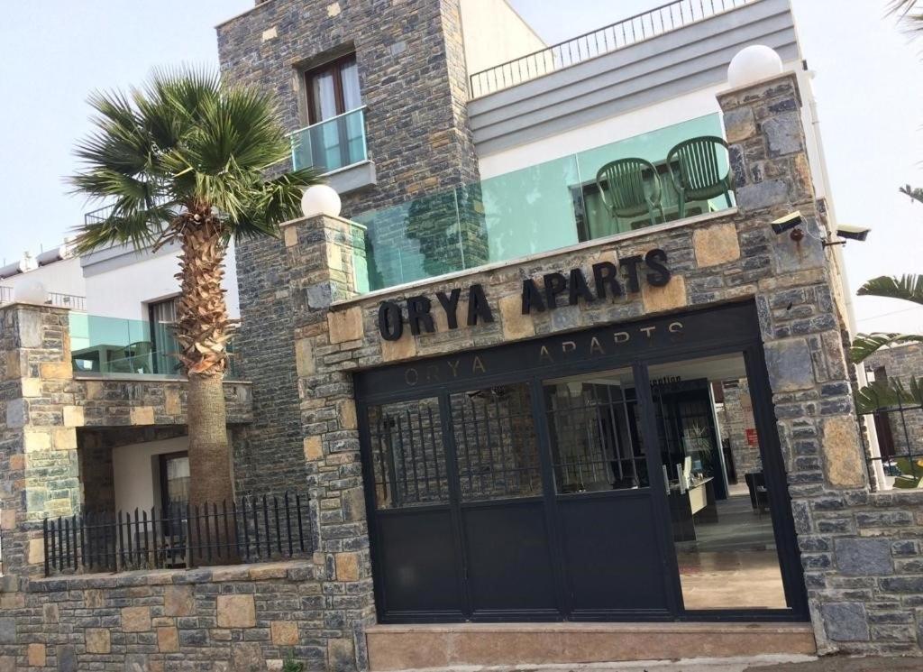 Orya Aparts photo 3