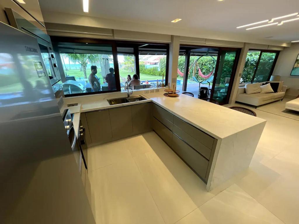 Casa incrível, na melhor localização de Carneiros. photo 3