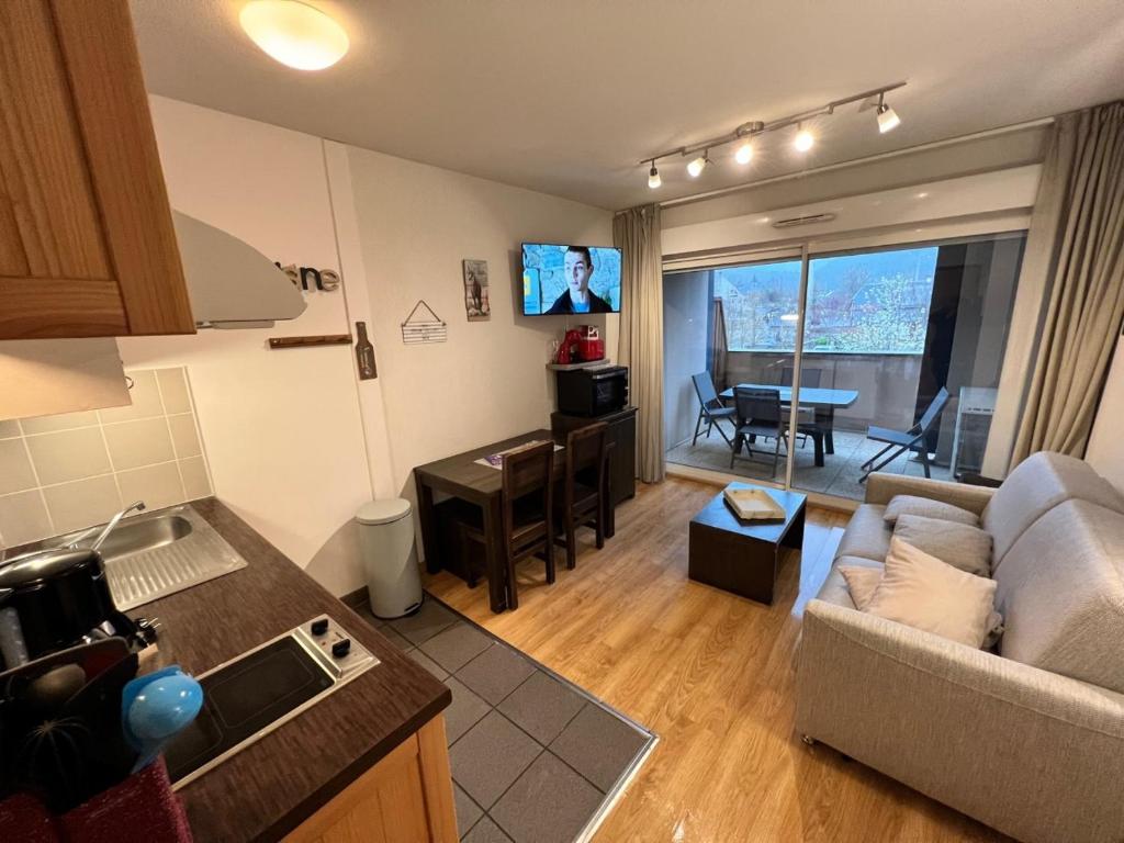 Appt hyper-centre Loudenvielle 4pers Terrasse Sud vue montagne photo 1