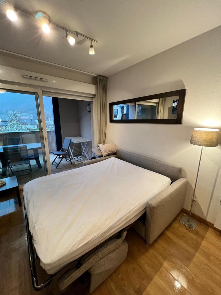 Appt hyper-centre Loudenvielle 4pers Terrasse Sud vue montagne photo 2