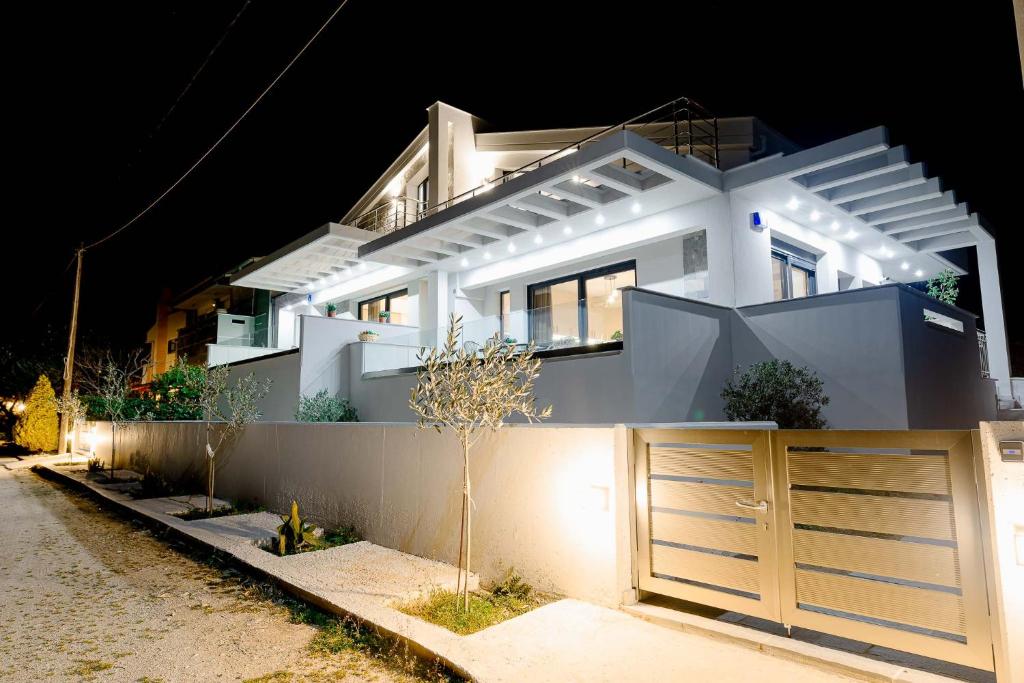 Filos Suites photo 1