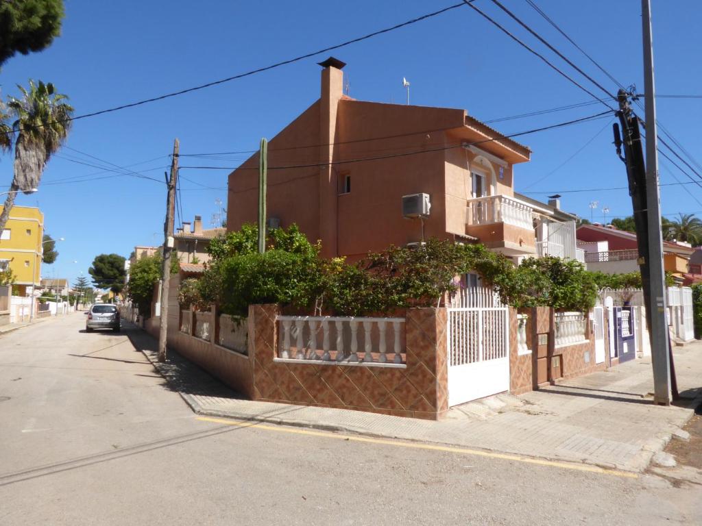 Maison rénovée à 250m de la mer photo 1
