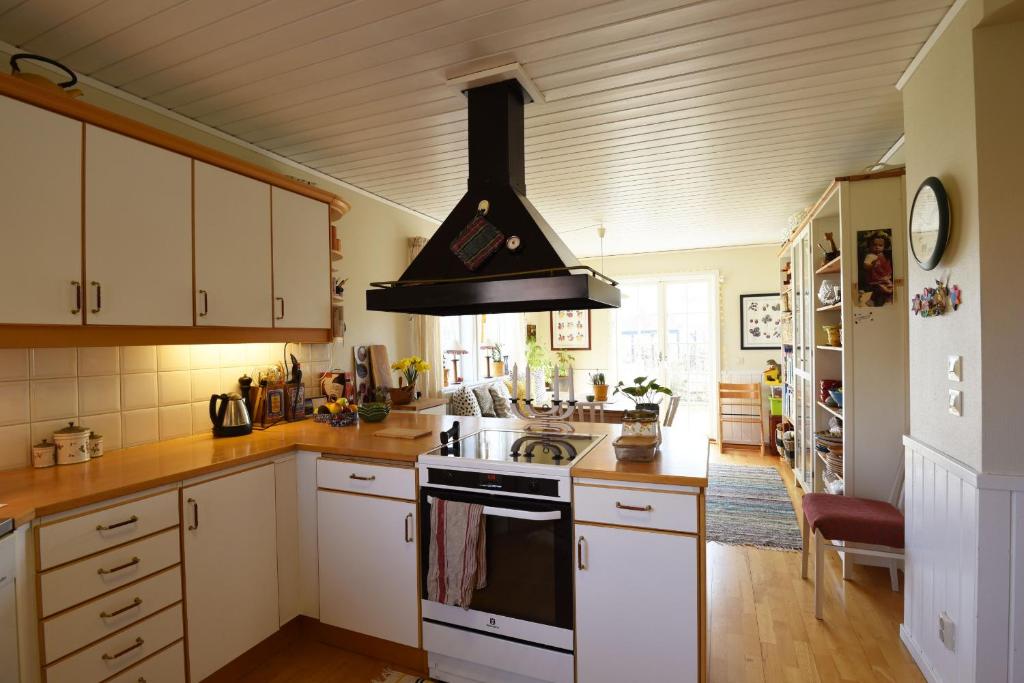 Nice and comfortable villa at the historic Naset in the Gothenburg archipelago photo 4