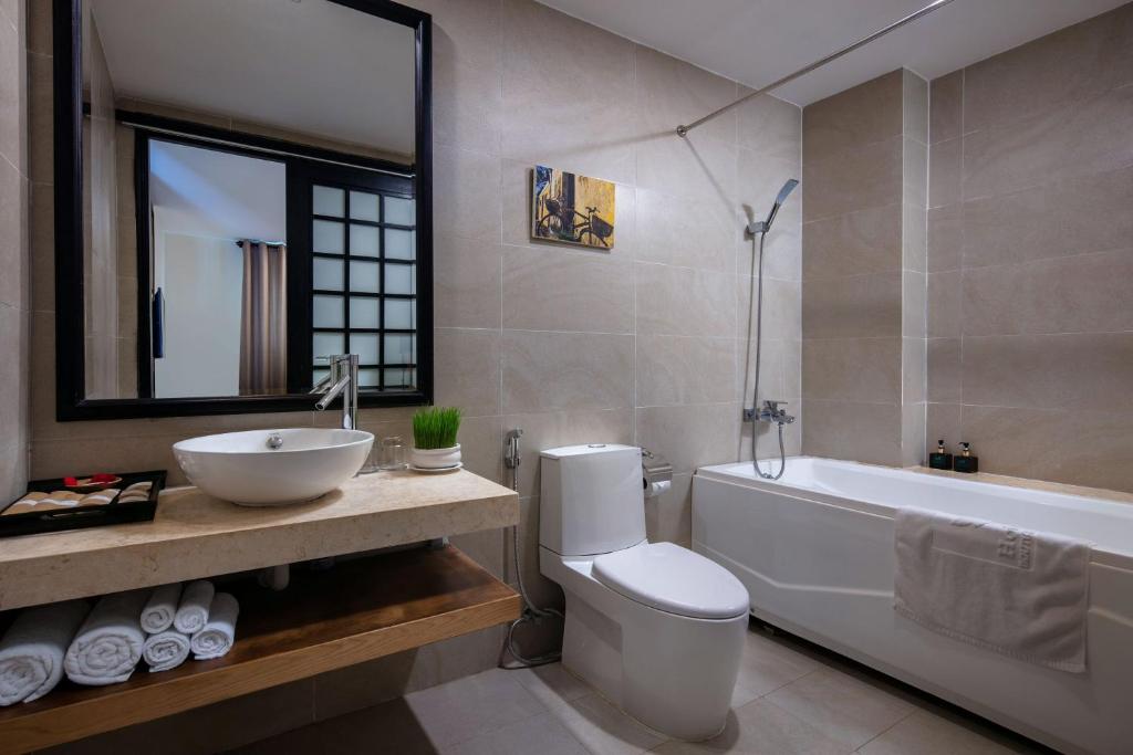 Silk Luxury Hotel & Spa