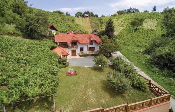 Villa Barbara/Holiday Homes with a story/Varaždin photo 1
