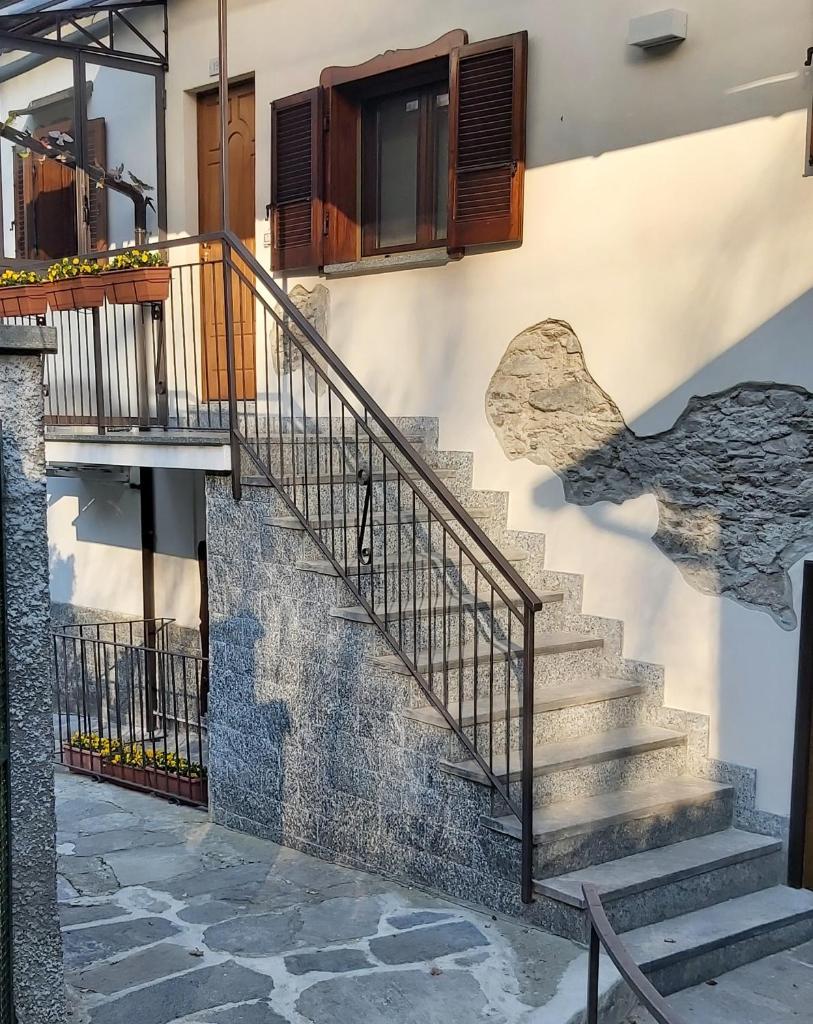 CASA CIMAVILLA con PARCHEGGIO PRIVATO GRATUITO