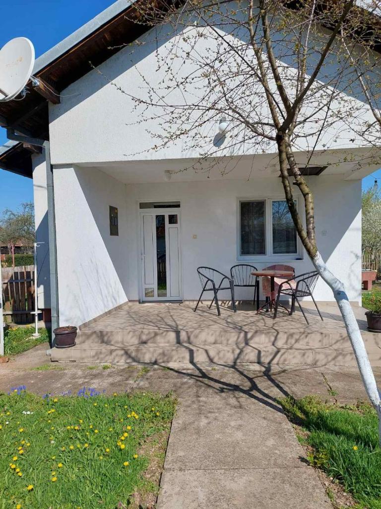 Apartman Dijelovi photo 4