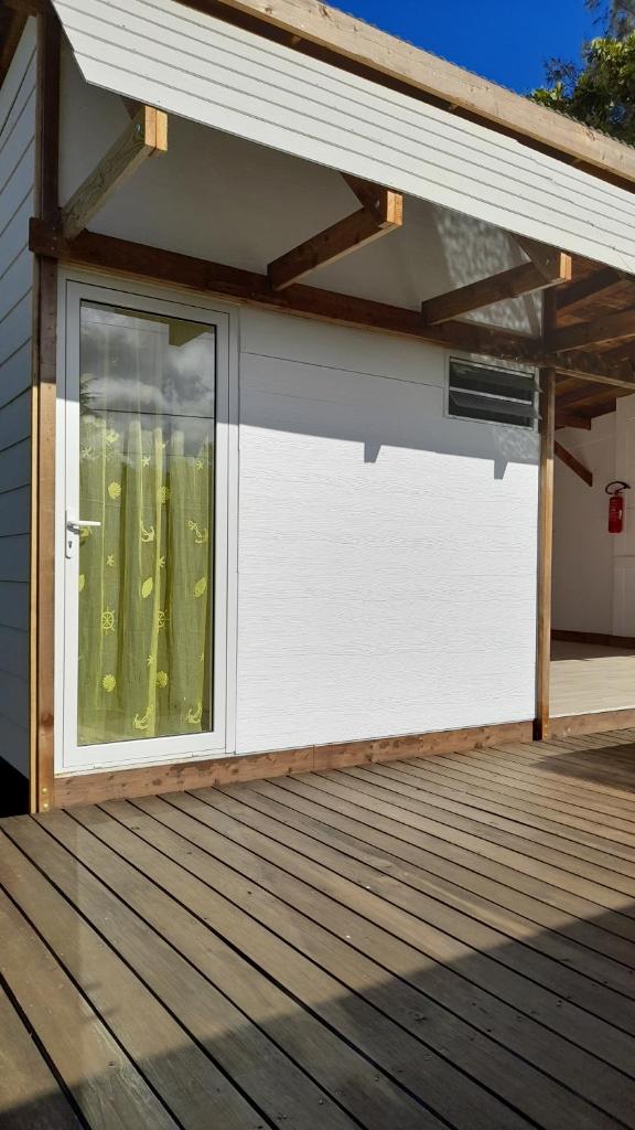 Mara'ai le spot Tubuai Chambre triple Taahueia Deluxe SDB privée avec piscine photo 1