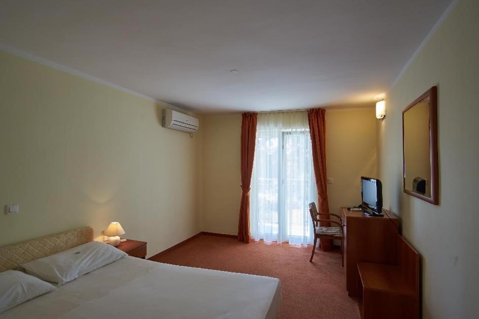 Hotel Vila Ružica- glavna zgrada i depandanse photo 4