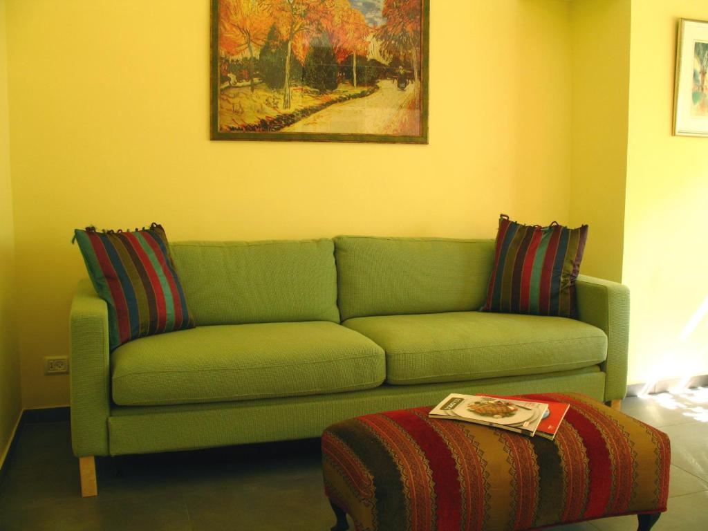 TLV Living Apartment photo 2