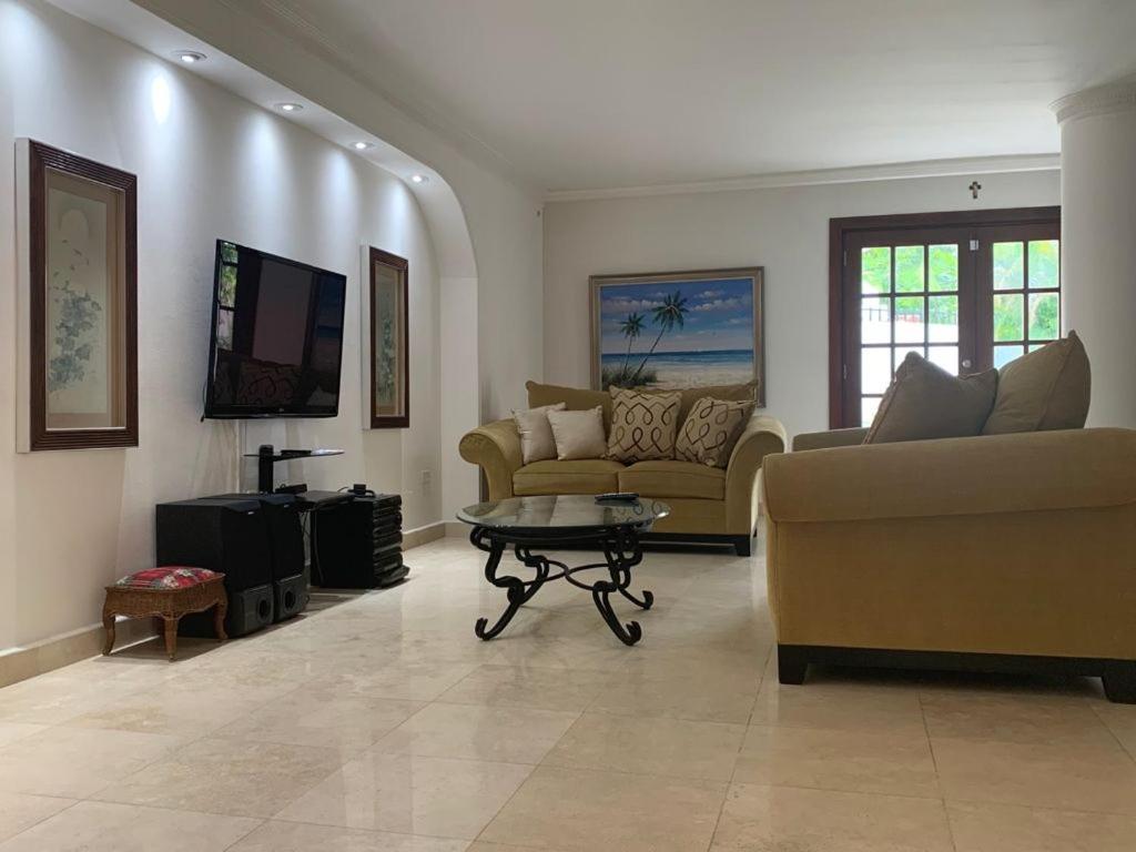 Casa Duplex Privada con Piscina with Ride from Airport photo 2