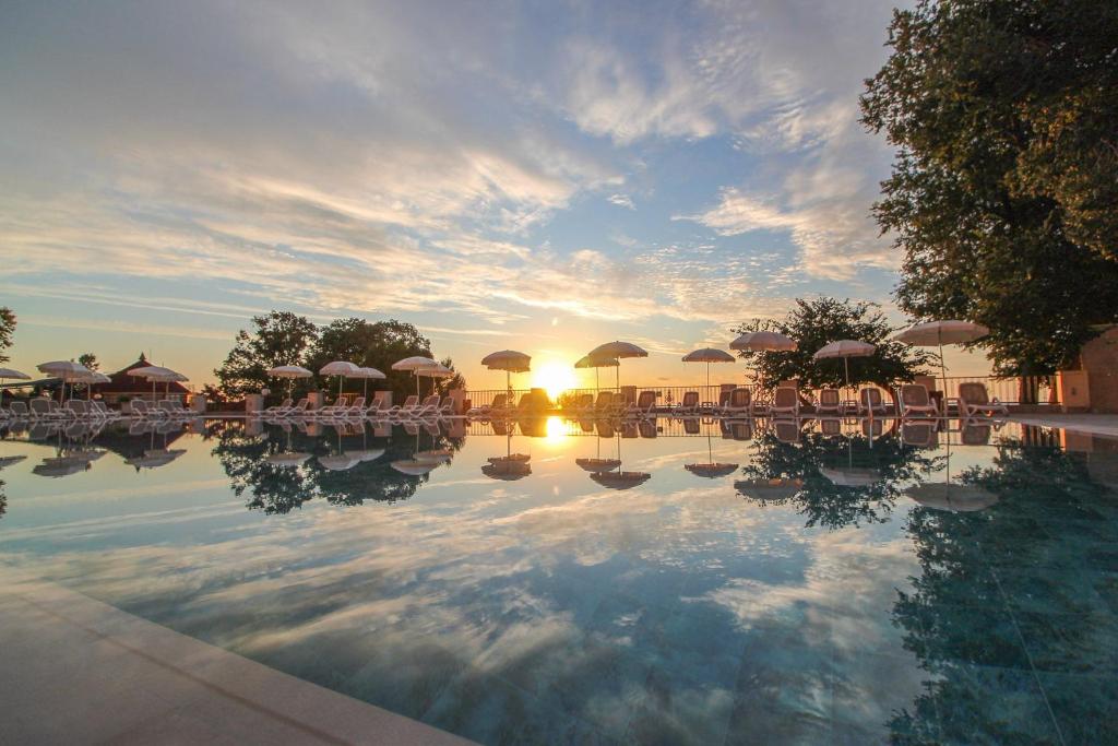 GRIFID Vistamar Hotel - 24 Hours Ultra All inclusive & Private Beach photo 1