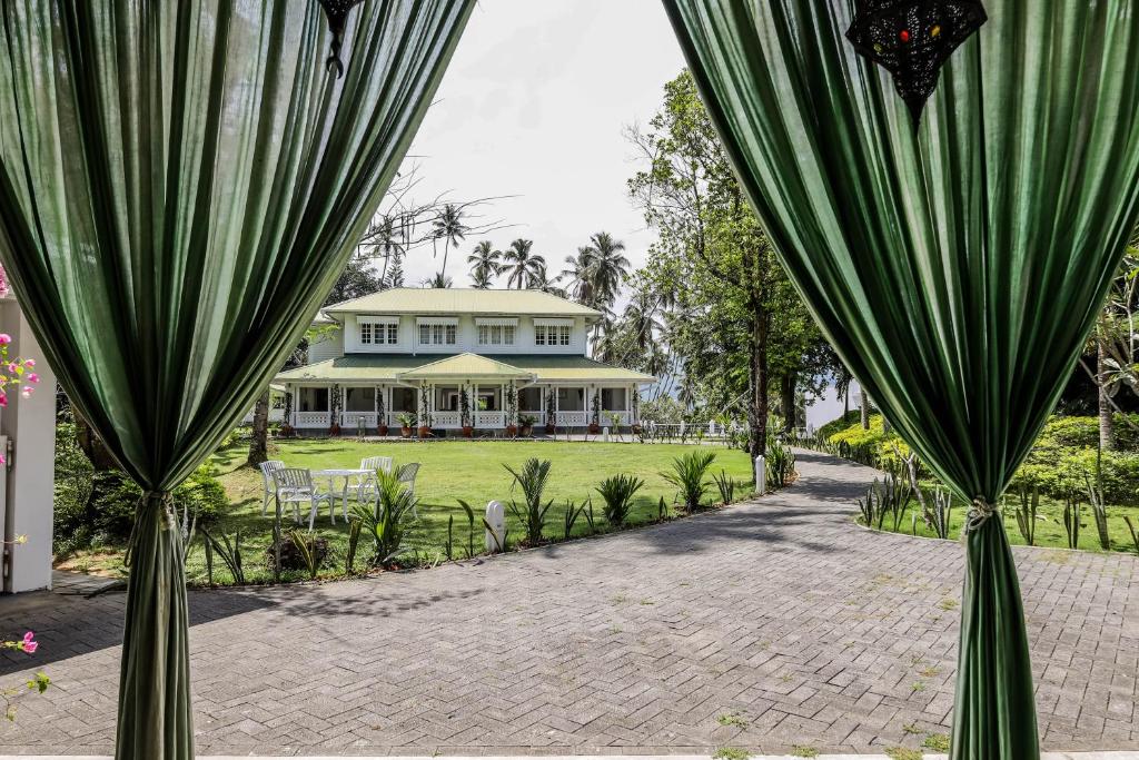 The Flame Tree Estate & Hotel photo 2