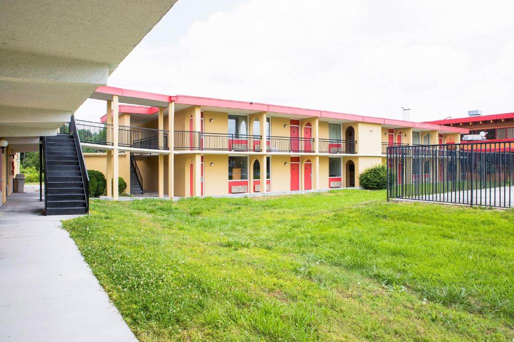 OYO Hotel Doswell Kings Dominion image