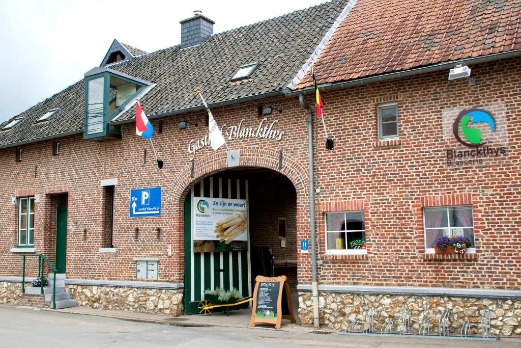 Vakantiewoningen-Pizzeria Blanckthys Voeren photo 3