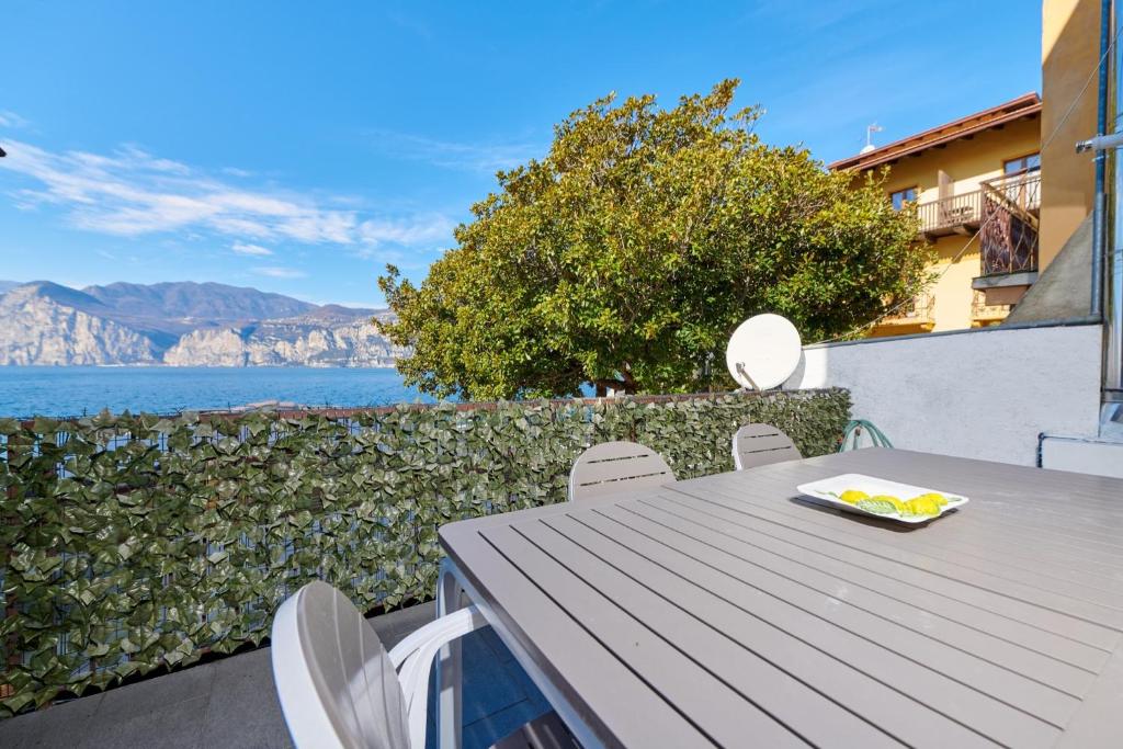 Lake Front Casa Christina photo 1