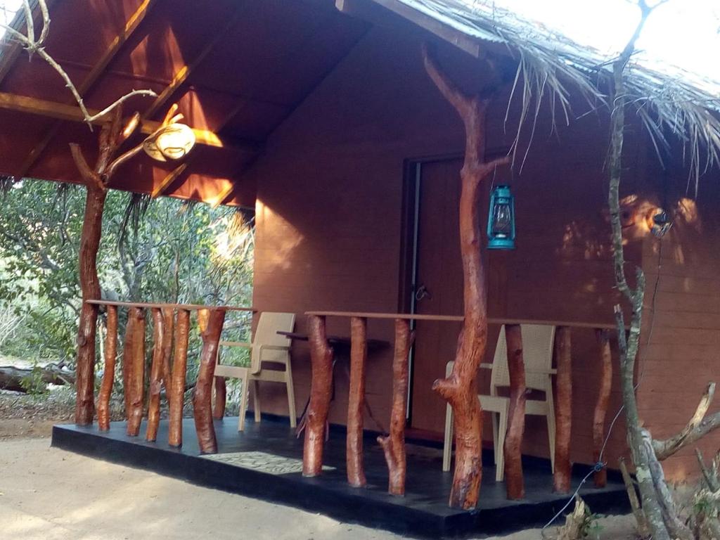Rivosen Camp Yala Safari