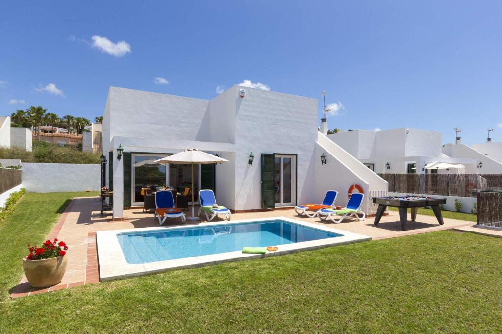 Villa Torrenit by Villa Plus