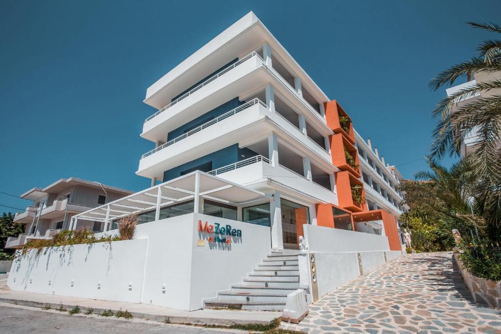 Mazoren Art Hotel photo 1