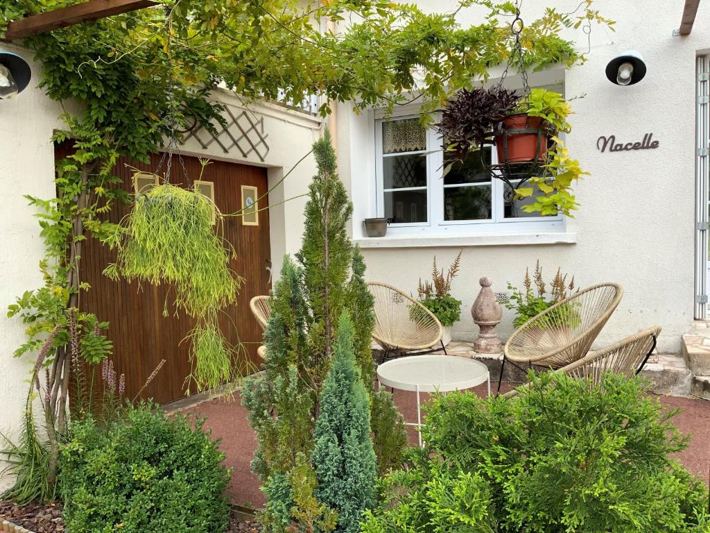Guest House "Près des Montgolfières" photo 2