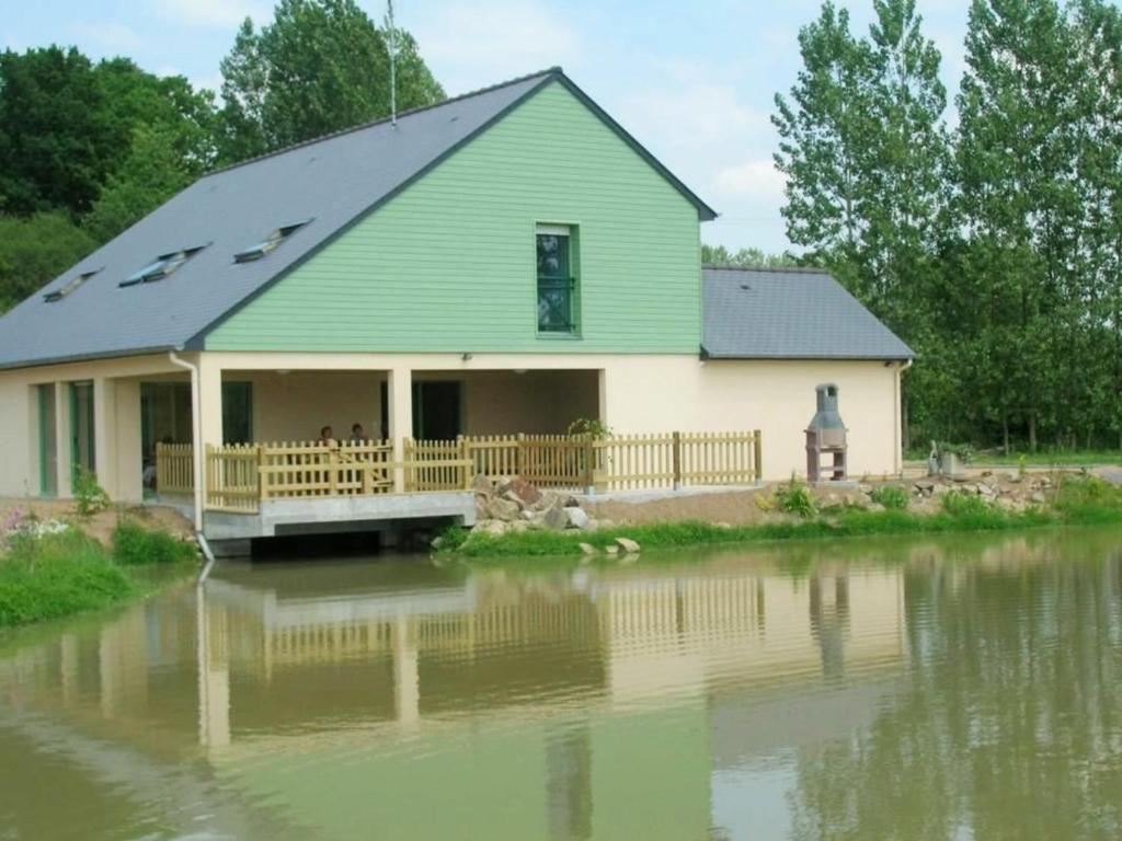 Gîte Saint-Mars-sur-la-Futaie, 4 pièces, 6 personnes - FR-1-600-94 photo 2