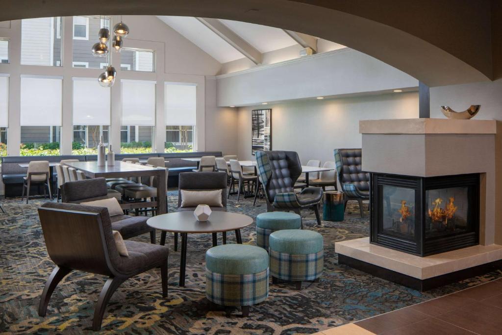 Sonesta ES Suites Fairfax Fair Lakes photo 4