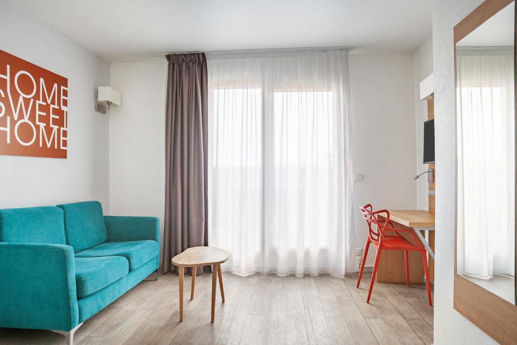 Residhotel Grand Prado - Tap to explore photos