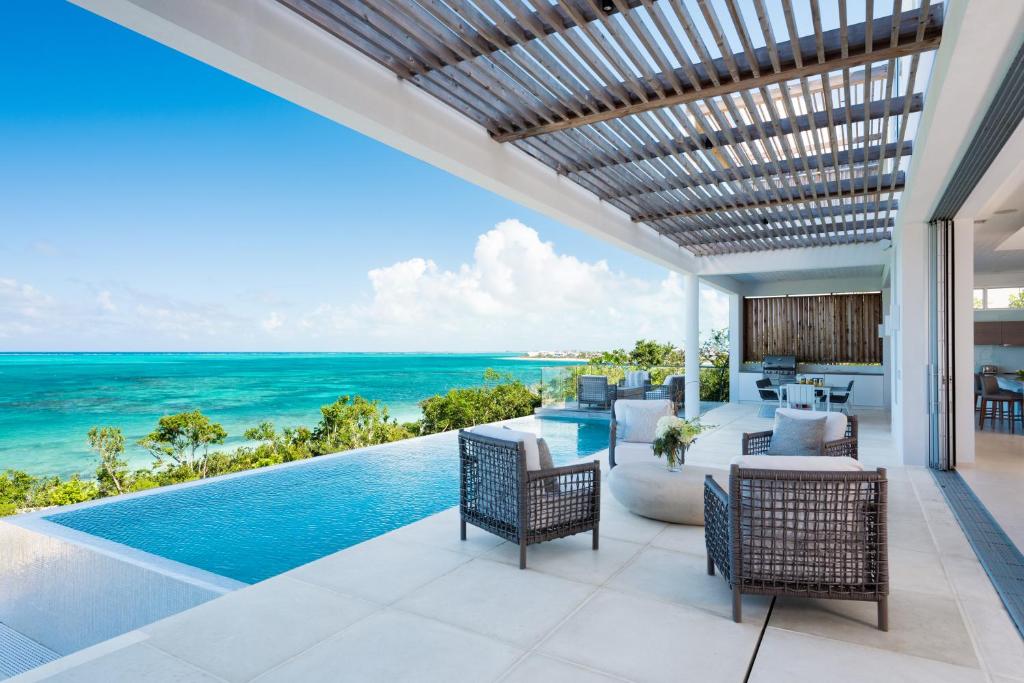 Beach Enclave photo 4