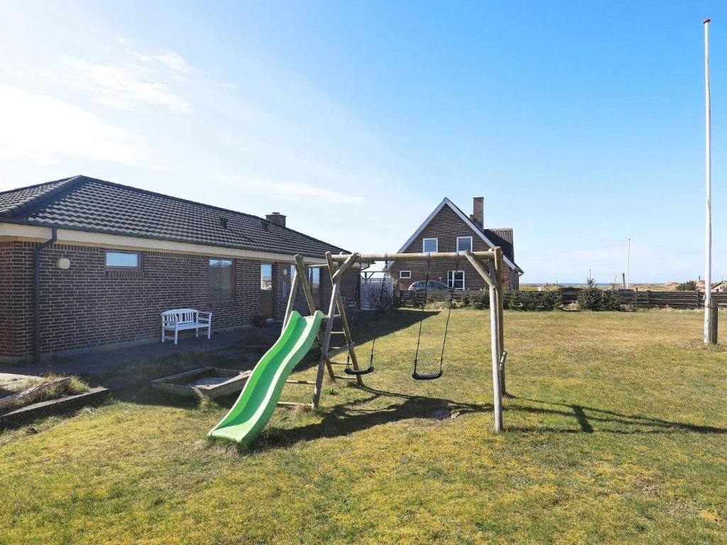 10 person holiday home in Thisted photo 4