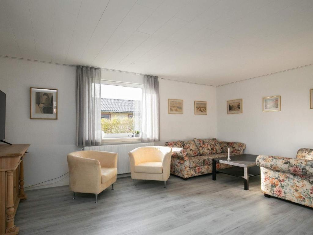 6 person holiday home in lb k photo 3