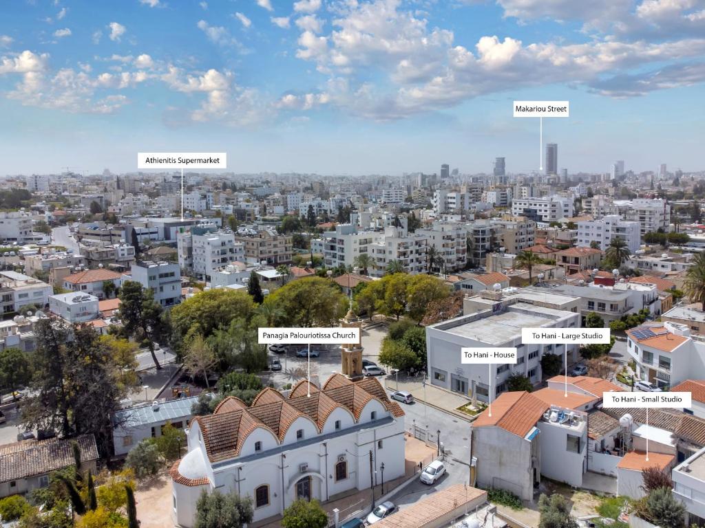 To Hani - Kamara Maisonette photo 2