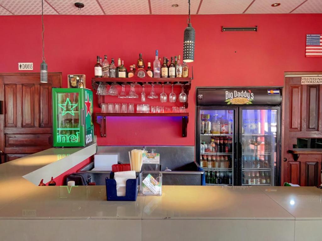 Big Daddy's Beach Club & Hotel photo 4