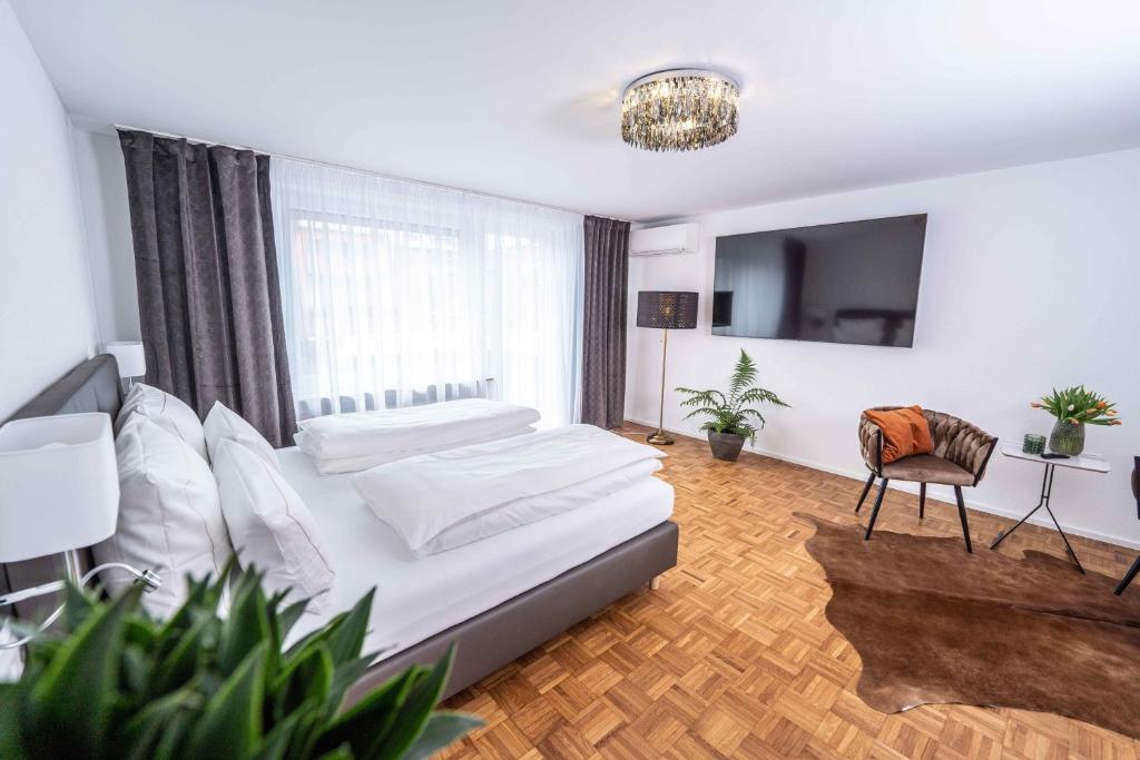 City Wohnung FN L 5 KLIMATISIERT mit Balkon und Küche photo 4