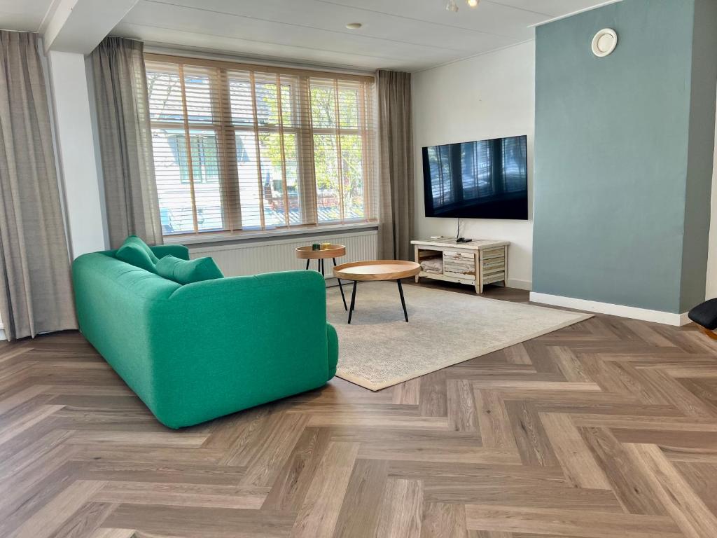 140 m2 groot appartement -midden in het centrum- 2022 kompleet gerenoveerd photo 3