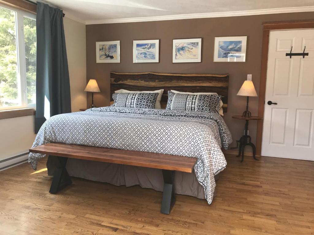 Canadian Rockies Inn - Adults only
