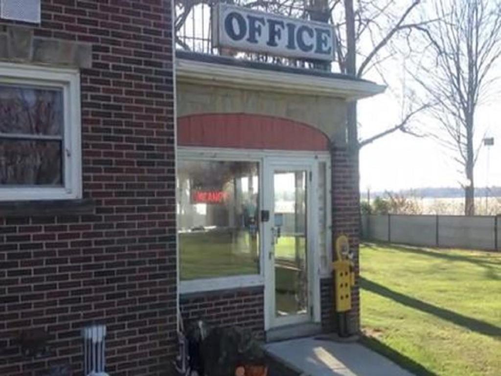 Anchor Motel photo 1