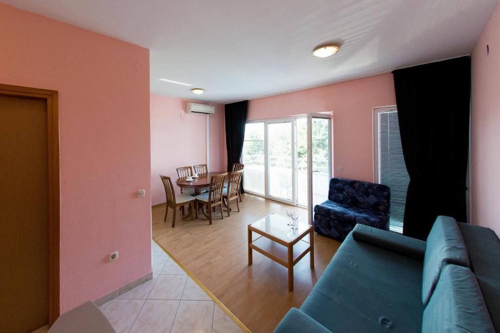Apartments Danijela 2 photo 4