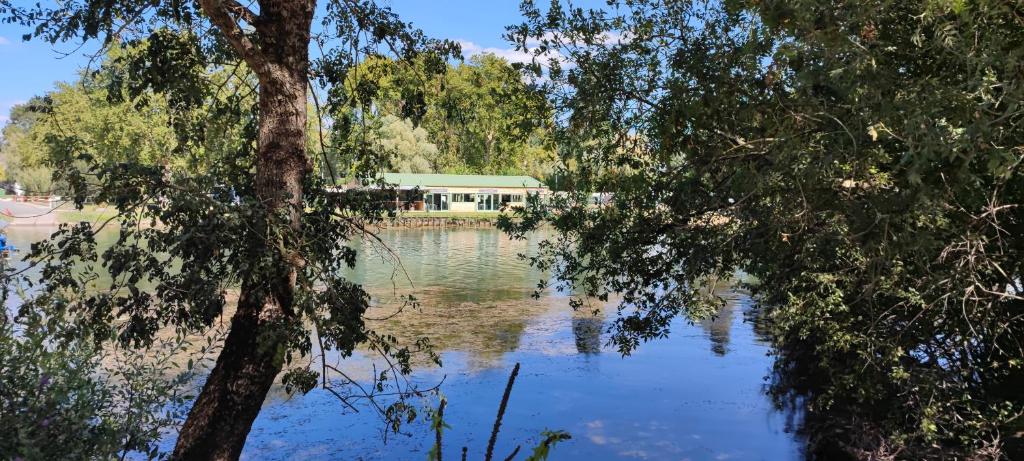Camping belle rivière photo 1