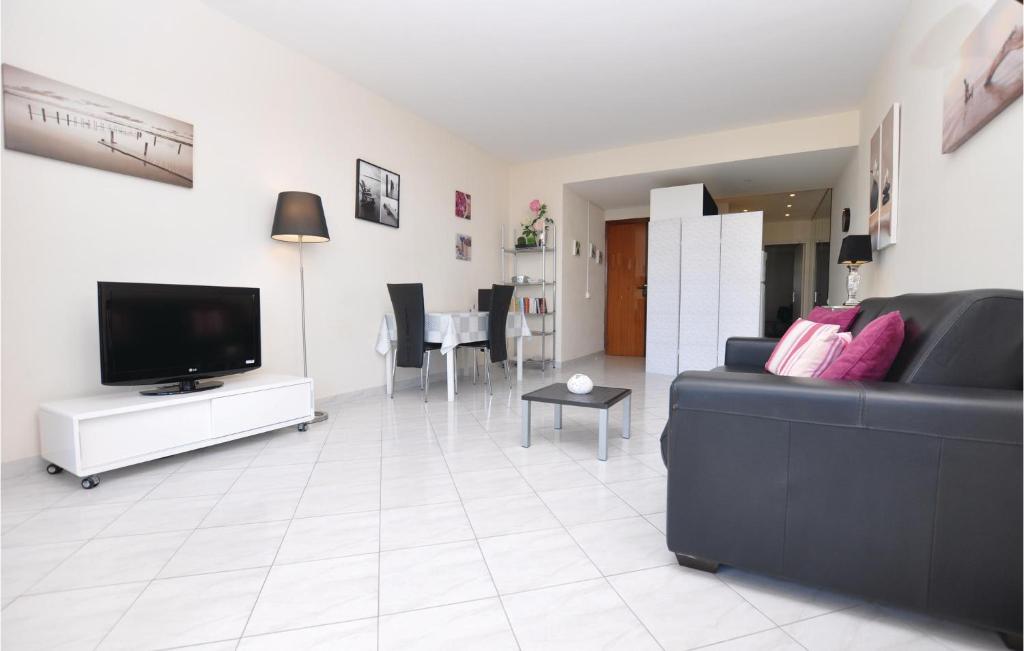 Nice Apartment In Cannes With 1 Bedrooms, Wifi And Outdoor Swimming Pool photo 3