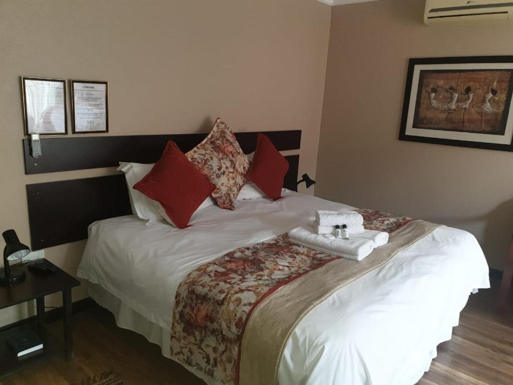 Tsessebe Guesthouse photo 2
