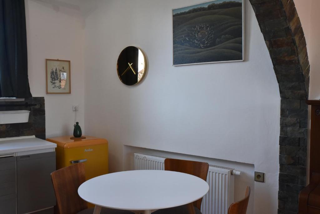 Apartmán s klavírem photo 2