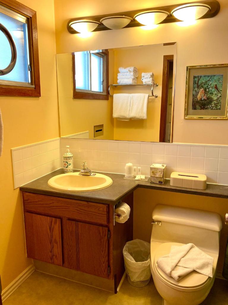 Rocky Mountain Springs Lodge photo 2