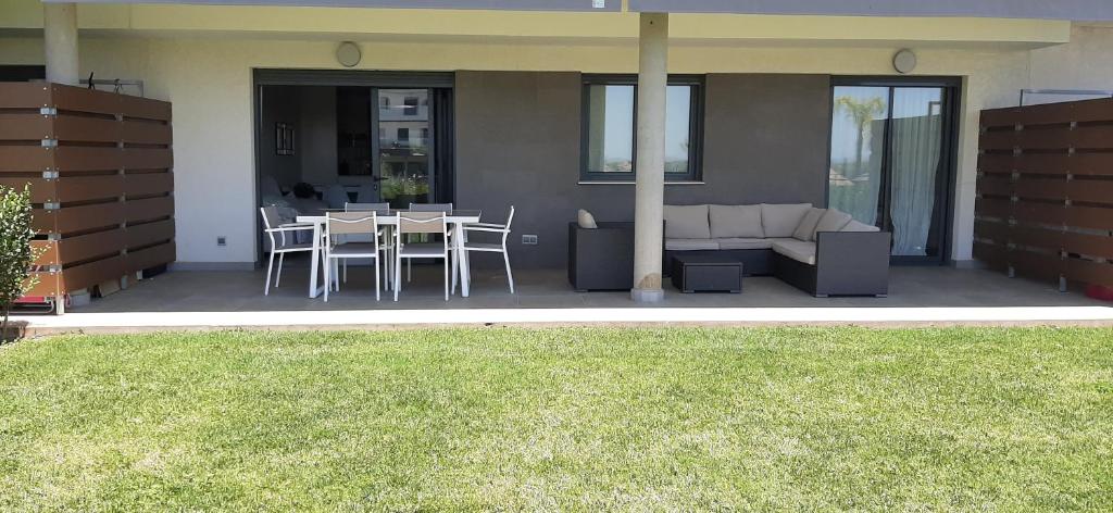 Apartamento con jardín en El Rompido photo 1