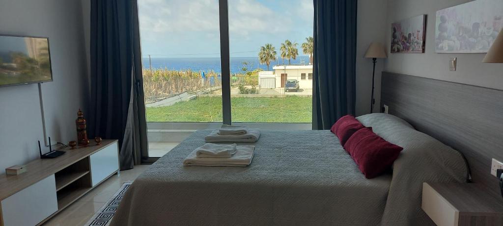 Harmony Seaview Apartments photo 2